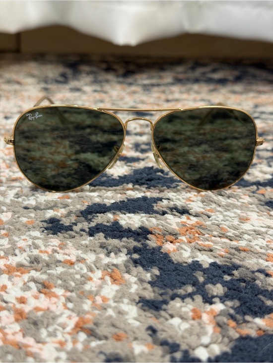 Ray-Ban ‘RB 3025 Aviator Classic Large Metal Frames’ in Gold w/ Green Lenses 58 main image 11